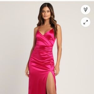 Lulus Magenta Satin dress, EUC